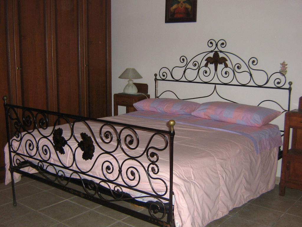 B&B La Reale Стінтіно Номер фото