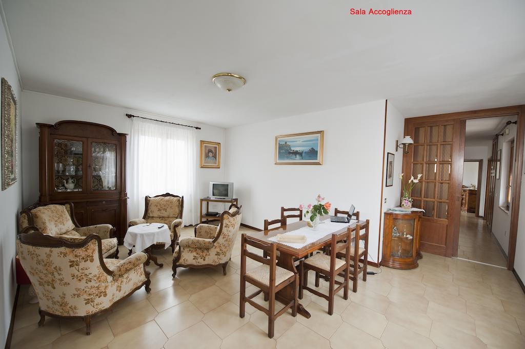 B&B La Reale Стінтіно Екстер'єр фото